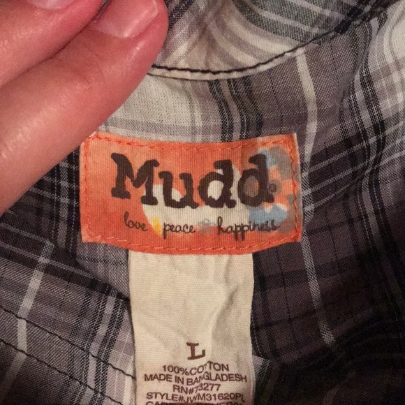 Flannel - Picture 2 of 4